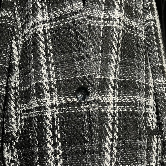 Mid-length Tweed Jacket - Picture 5 of 10